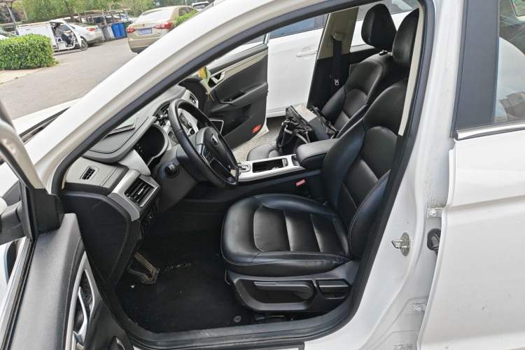 Used Geely Auto Emgrand GL 2017 1.3T DCT Elite Model Left Front Seat