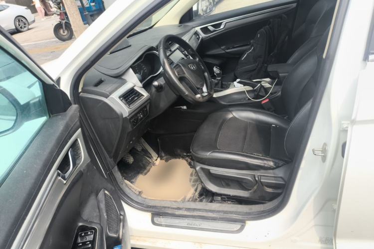 Used Geely Auto Emgrand GL 2017 1.8L Manual Elite Model Left Front Seat