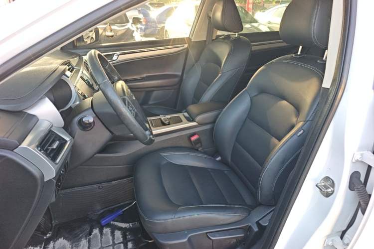 Used Geely Auto Emgrand GL 2017 1.3T DCT Elite Model Left Front Seat