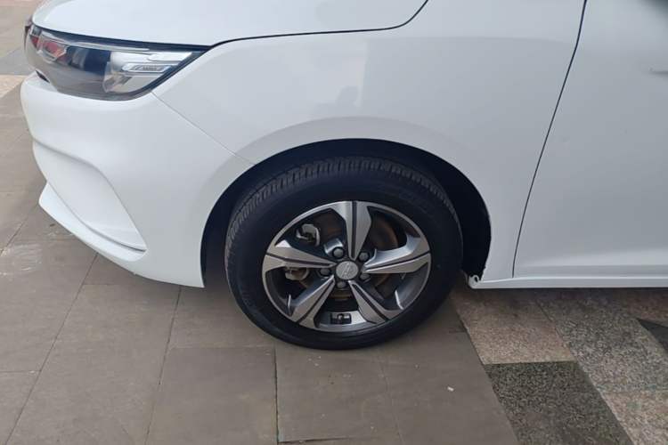 Used Geely Auto Emgrand GL 2017 1.8L DCT Elite Model Left Front Wheel Hub
