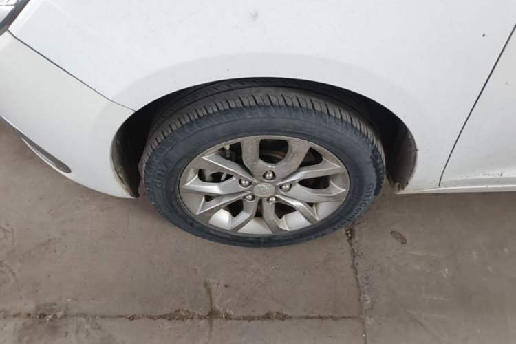 Used Geely Auto Emgrand GL 2017 1.8L Manual Elite Model Left Front Wheel Hub