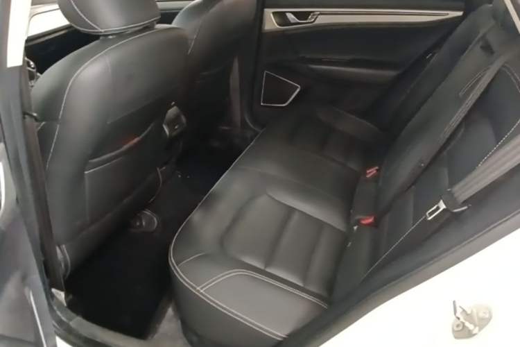 Used Geely Auto Emgrand GL 2017 1.3T DCT Elite Model Left Rear Seat