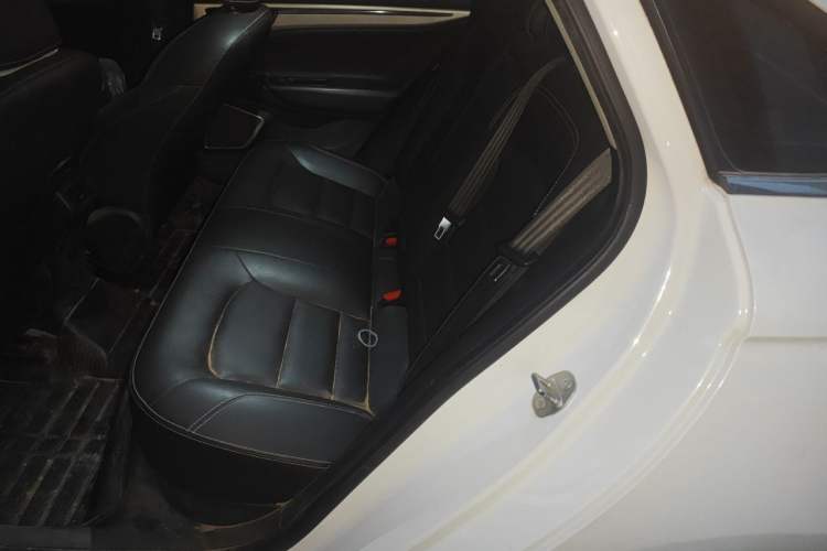 Used Geely Auto Emgrand GL 2017 1.3T DCT Elite Model Left Rear Seat