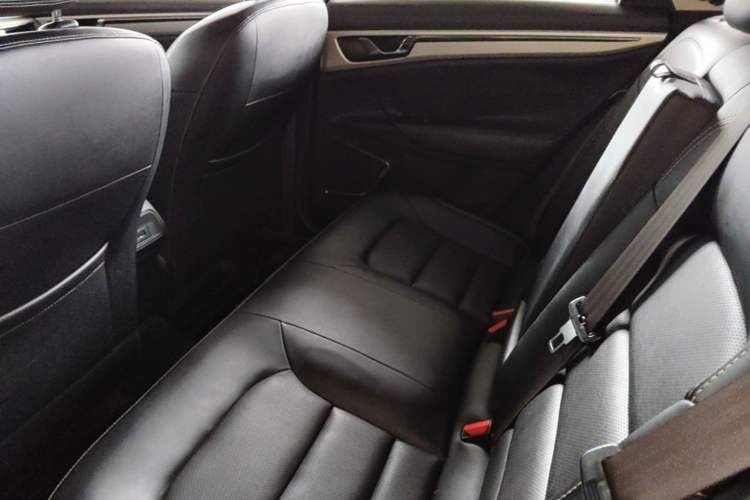 Used Geely Auto Emgrand GL 2017 1.3T DCT Elite Model Left Rear Seat