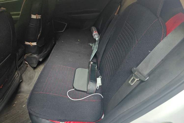 Used Geely Auto Emgrand GL 2017 1.8L Manual Entry-Level Model Left Rear Seat