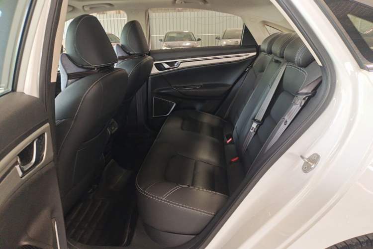 Used Geely Auto Emgrand GL 2017 1.3T DCT Elite Model Left Rear Seat