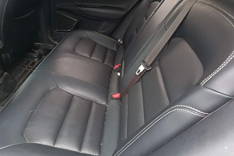 Used Geely Auto Emgrand GL 2017 1.8L Manual Entry-Level Model Left Rear Seat