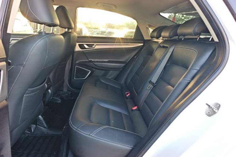 Used Geely Auto Emgrand GL 2017 1.3T DCT Elite Model Left Rear Seat