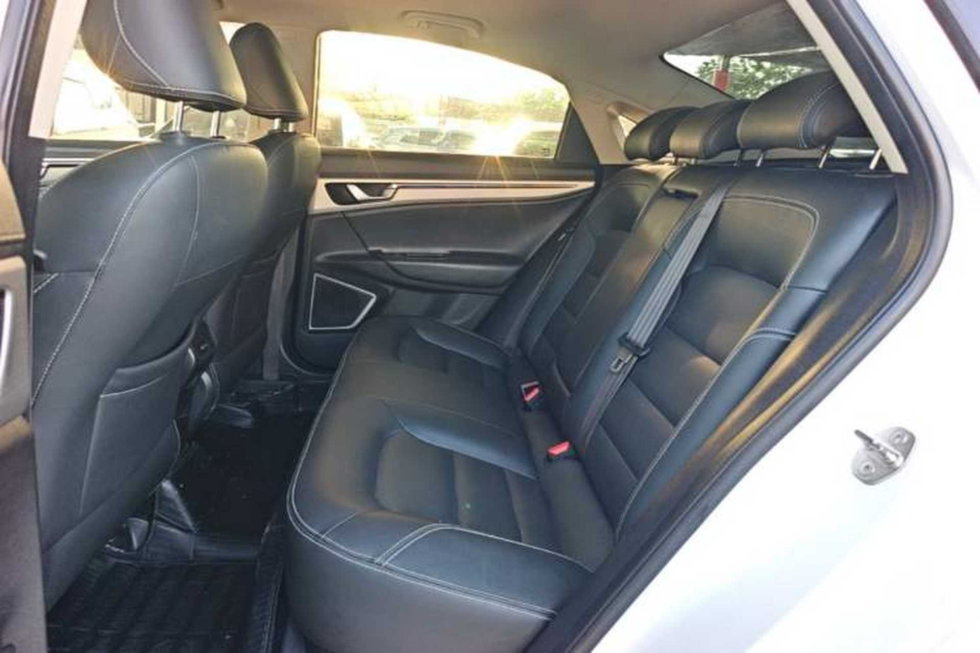 Used Geely Auto Emgrand GL 2017 1.3T DCT Elite Model Left Rear Seat