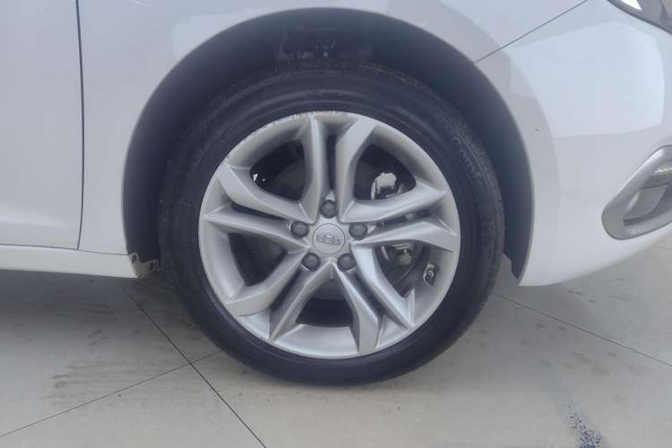 Used Geely Auto Emgrand GL 2017 1.3T DCT Luxury Model Left Rear Wheel Hub