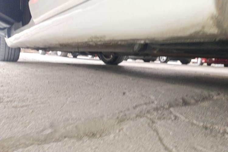 Used Geely Auto Emgrand GL 2017 1.3T DCT Elite Model Left Side Sill