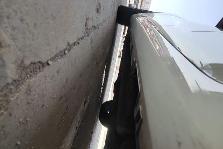 Used Geely Auto Emgrand GL 2017 1.8L DCT Elite Model Left Side Sill