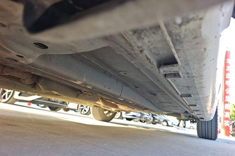 Used Geely Auto Emgrand GL 2017 1.3T DCT Elite Model Left Side Sill