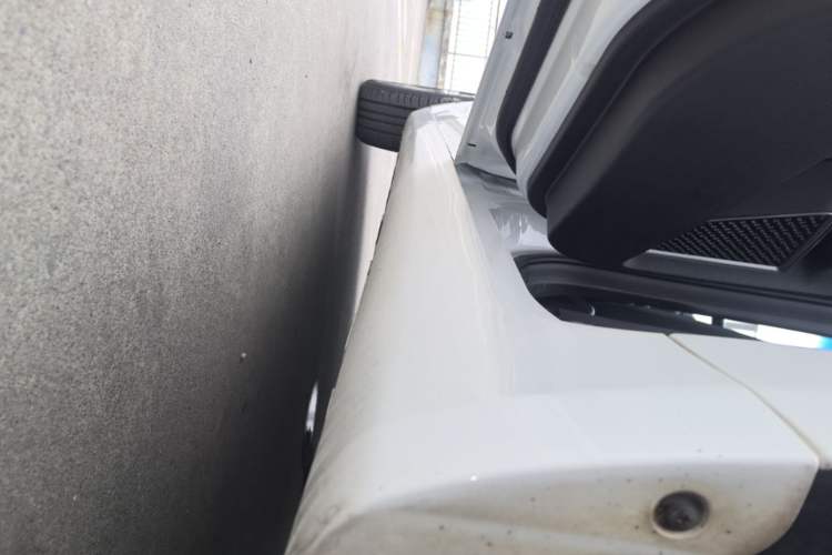 Used Geely Auto Emgrand GL 2017 1.8L DCT Elite Model Left Side Sill