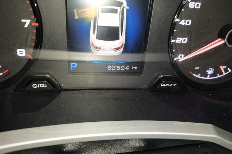 Used Geely Auto Emgrand GL 2017 1.8L DCT Elite Model Odometer Close Up