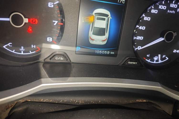 Used Geely Auto Emgrand GL 2017 1.3T DCT Elite Model Odometer Close Up