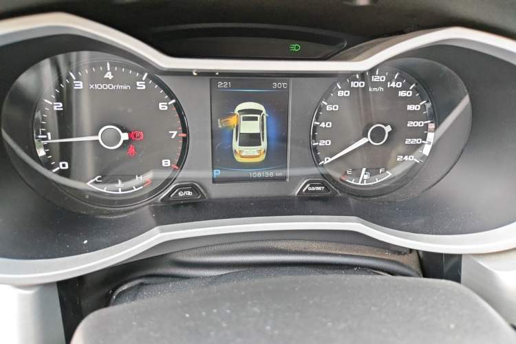 Used Geely Auto Emgrand GL 2017 1.3T DCT Elite Model Odometer Close Up