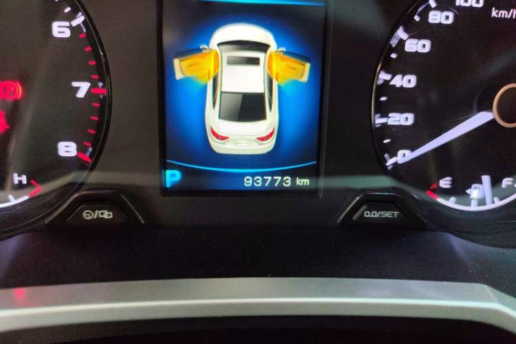 Used Geely Auto Emgrand GL 2017 1.3T DCT Elite Model Odometer Close Up