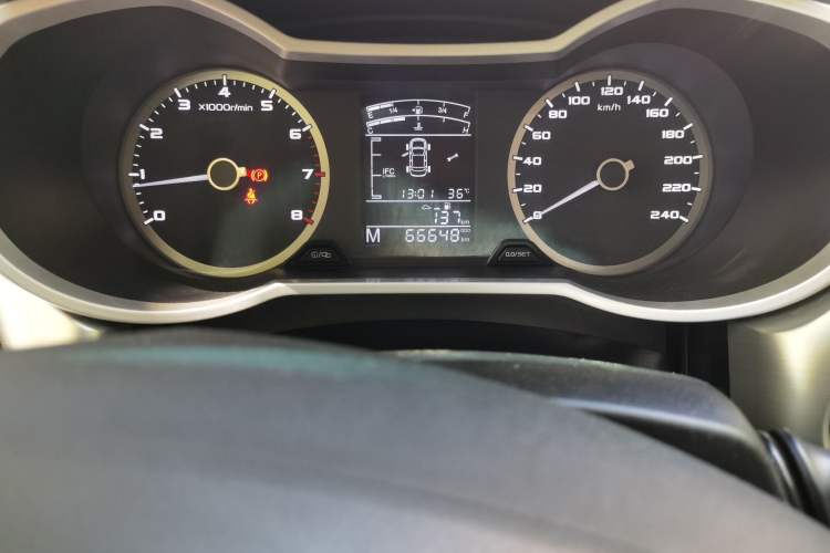 Used Geely Auto Emgrand GL 2017 1.3T Manual Elite Model Odometer Close Up