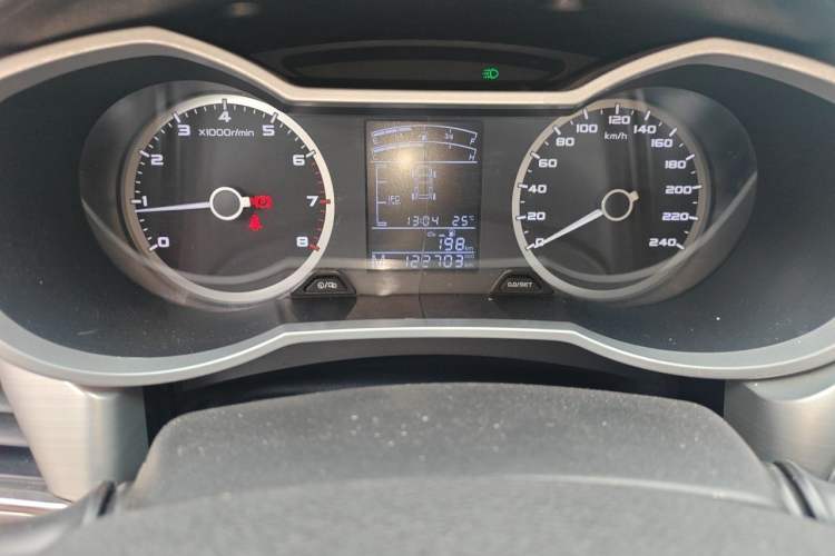 Used Geely Auto Emgrand GL 2017 1.3T Manual Elite Model Odometer Close Up