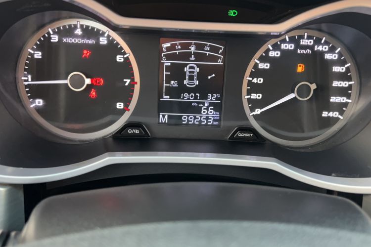 Used Geely Auto Emgrand GL 2017 1.8L Manual Elite Model Odometer Close Up