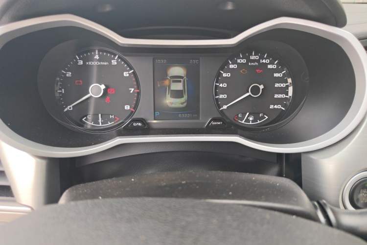 Used Geely Auto Emgrand GL 2017 1.8L DCT Elite Model Odometer Close Up