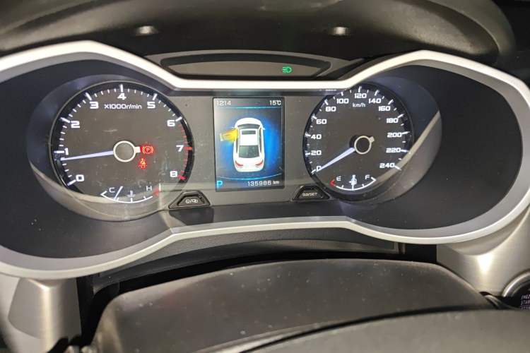 Used Geely Auto Emgrand GL 2017 1.3T DCT Elite Model Odometer Close Up