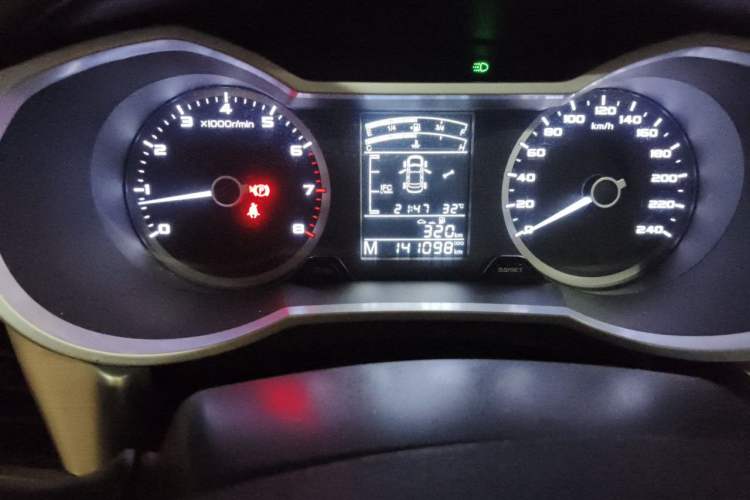 Used Geely Auto Emgrand GL 2017 1.8L Manual Elite Model Odometer Close Up