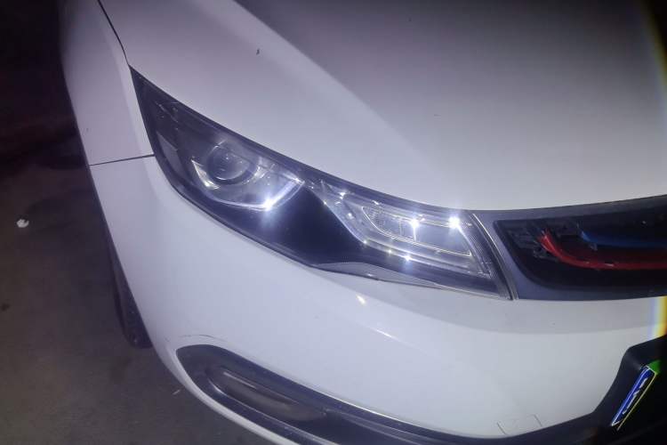 Used Geely Auto Emgrand GL 2017 1.3T DCT Elite Model Right Front Headlight