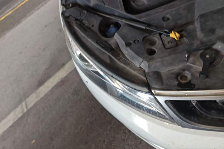 Used Geely Auto Emgrand GL 2017 1.8L DCT Elite Model Right Front Headlight