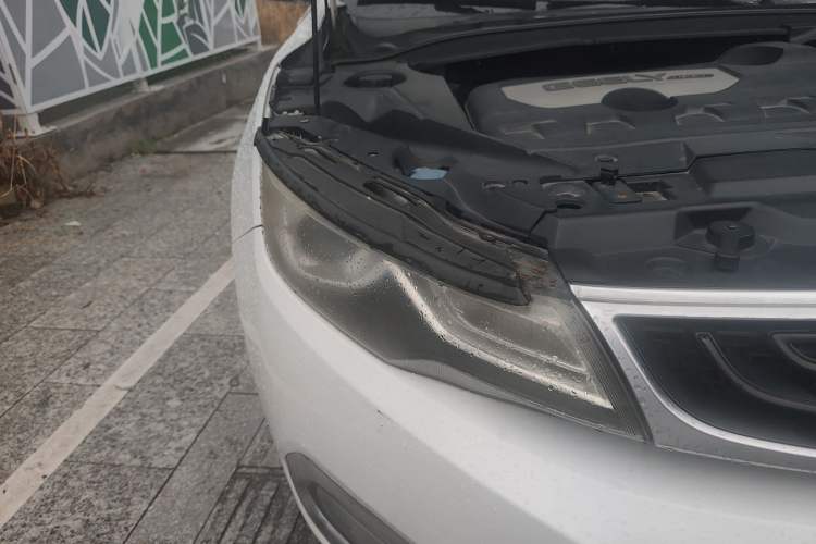 Used Geely Auto Emgrand GL 2017 1.8L DCT Elite Model Right Front Headlight