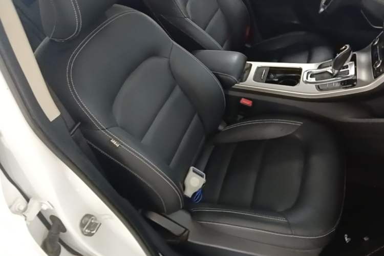 Used Geely Auto Emgrand GL 2017 1.3T DCT Elite Model Right Front Seat