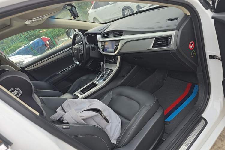 Used Geely Auto Emgrand GL 2017 1.3T DCT Elite Model Right Front Seat