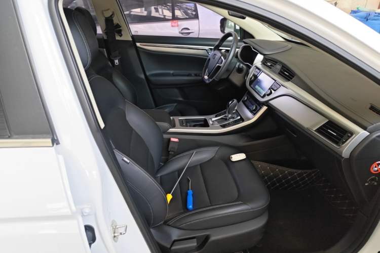 Used Geely Auto Emgrand GL 2017 1.8L DCT Elite Model Right Front Seat