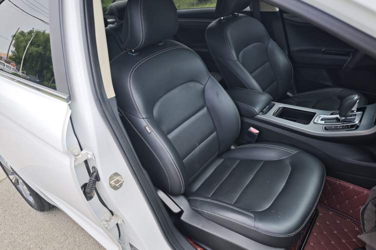 Used Geely Auto Emgrand GL 2017 1.8L DCT Elite Model Right Front Seat