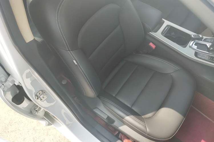 Used Geely Auto Emgrand GL 2017 1.3T DCT Elite Model Right Front Seat