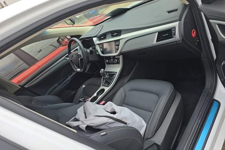 Used Geely Auto Emgrand GL 2017 1.8L Manual Elite Model Right Front Seat