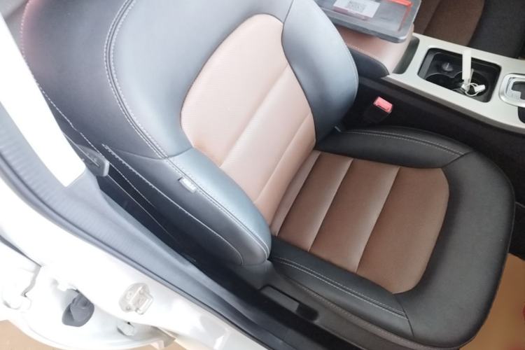 Used Geely Auto Emgrand GL 2017 1.3T DCT Luxury Model Right Front Seat