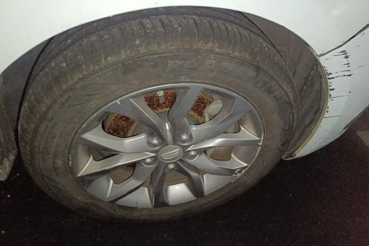 Used Geely Auto Emgrand GL 2017 1.8L Manual Elite Model Right Front Wheel Hub
