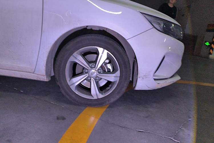 Used Geely Auto Emgrand GL 2017 1.8L Manual Elite Model Right Front Wheel Hub