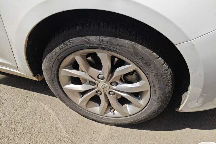 Used Geely Auto Emgrand GL 2017 1.3T DCT Elite Model Right Front Wheel Hub