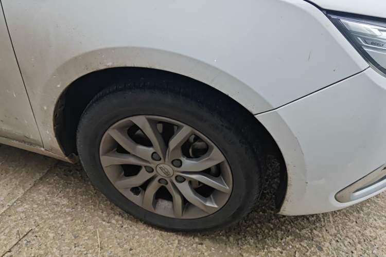 Used Geely Auto Emgrand GL 2017 1.3T Manual Elite Model Right Front Wheel Hub