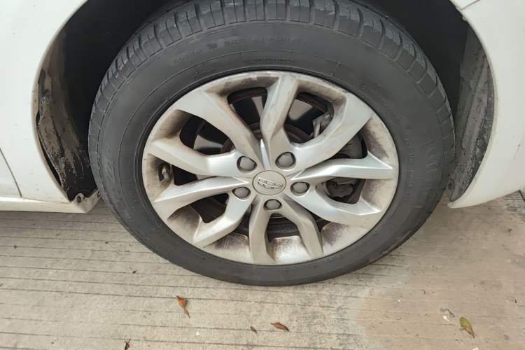 Used Geely Auto Emgrand GL 2017 1.3T DCT Elite Model Exterior 4