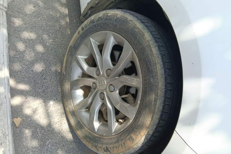 Used Geely Auto Emgrand GL 2017 1.8L DCT Elite Model Right Front Wheel Hub