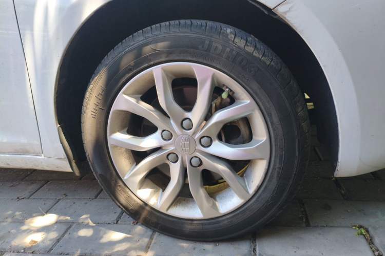 Used Geely Auto Emgrand GL 2017 1.8L DCT Elite Model Right Front Wheel Hub