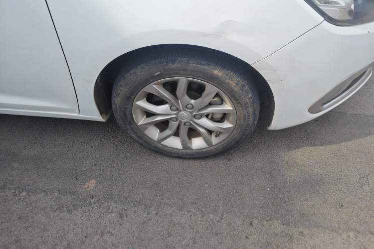 Used Geely Auto Emgrand GL 2017 1.8L Manual Elite Model Right Front Wheel Hub