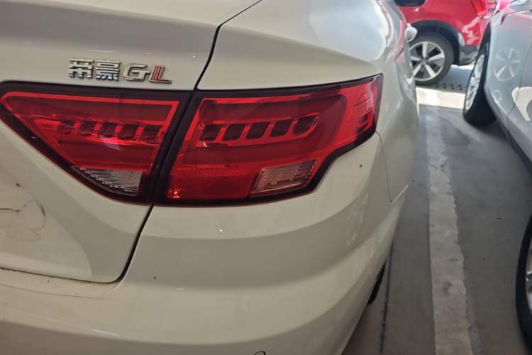 Used Geely Auto Emgrand GL 2017 1.3T DCT Elite Model Right Rear Taillight