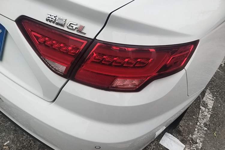 Used Geely Auto Emgrand GL 2017 1.3T Manual Elite Model Right Rear Taillight