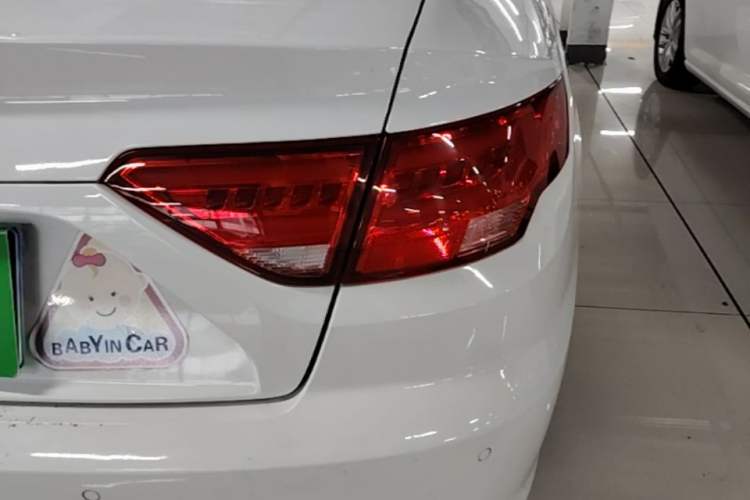 Used Geely Auto Emgrand GL 2017 1.3T DCT Elite Model Right Rear Taillight