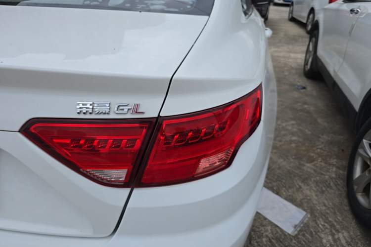 Used Geely Auto Emgrand GL 2017 1.8L Manual Elite Model Right Rear Taillight